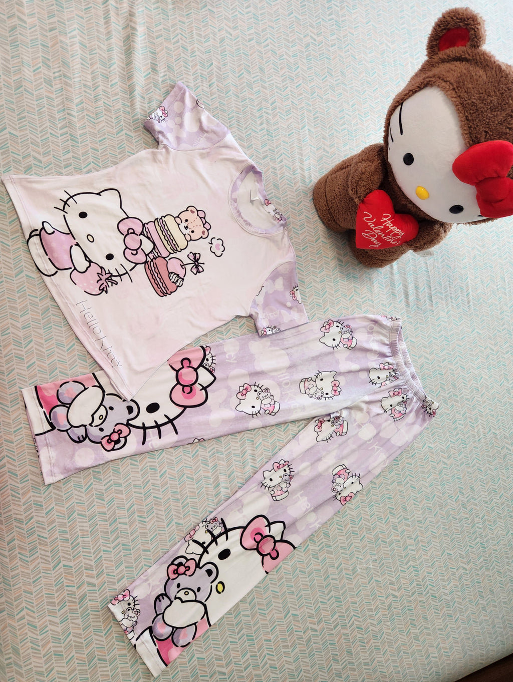Pijamas para niñas (kuromi&kitty)